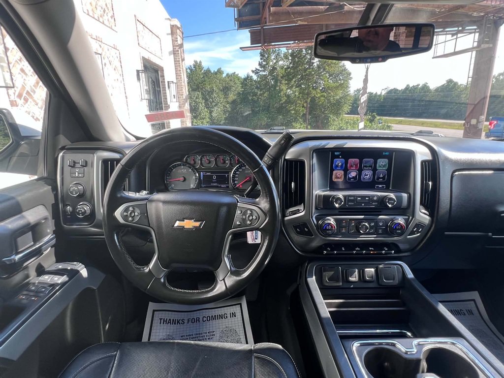 2017 Chevrolet Silverado - $24,900