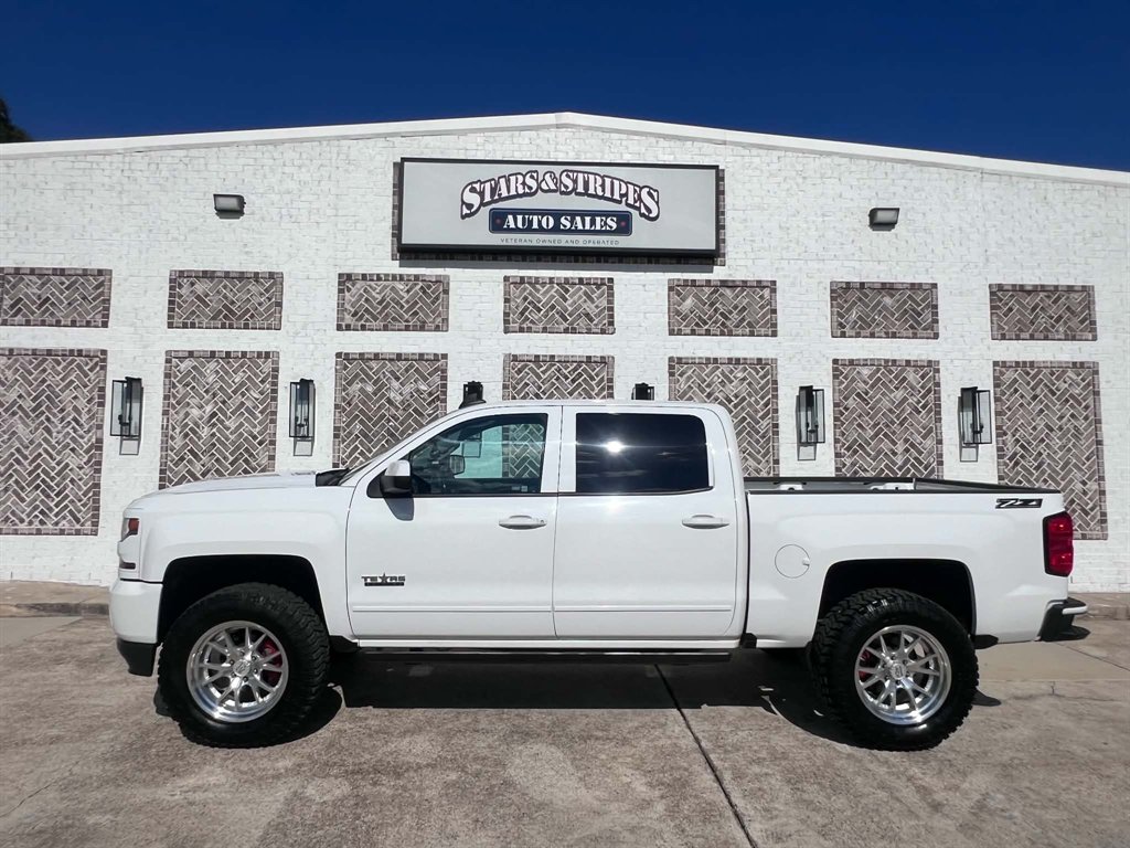 2017 Chevrolet Silverado - $24,900