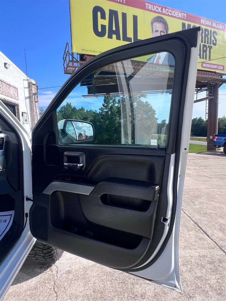 2017 Chevrolet Silverado - $24,900