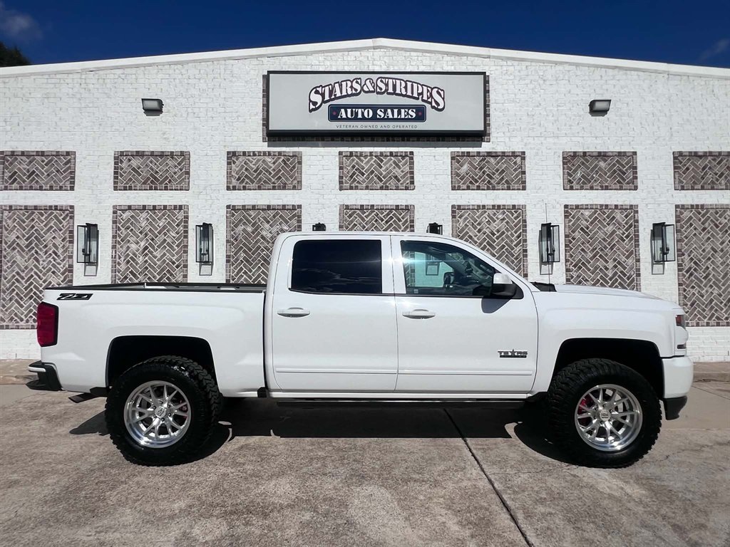 2017 Chevrolet Silverado - $24,900