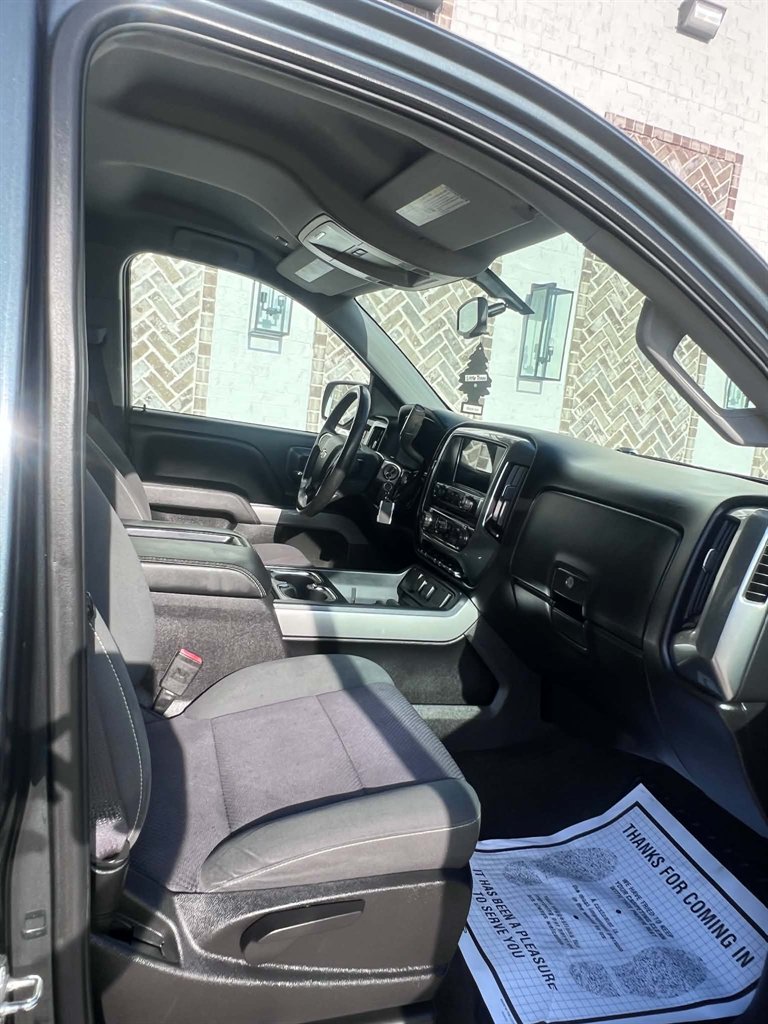 2017 Chevrolet Silverado - $23,900