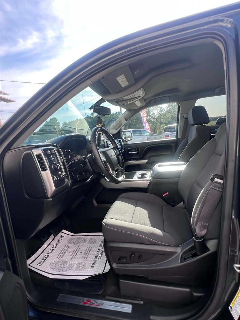 2017 Chevrolet Silverado - $23,900