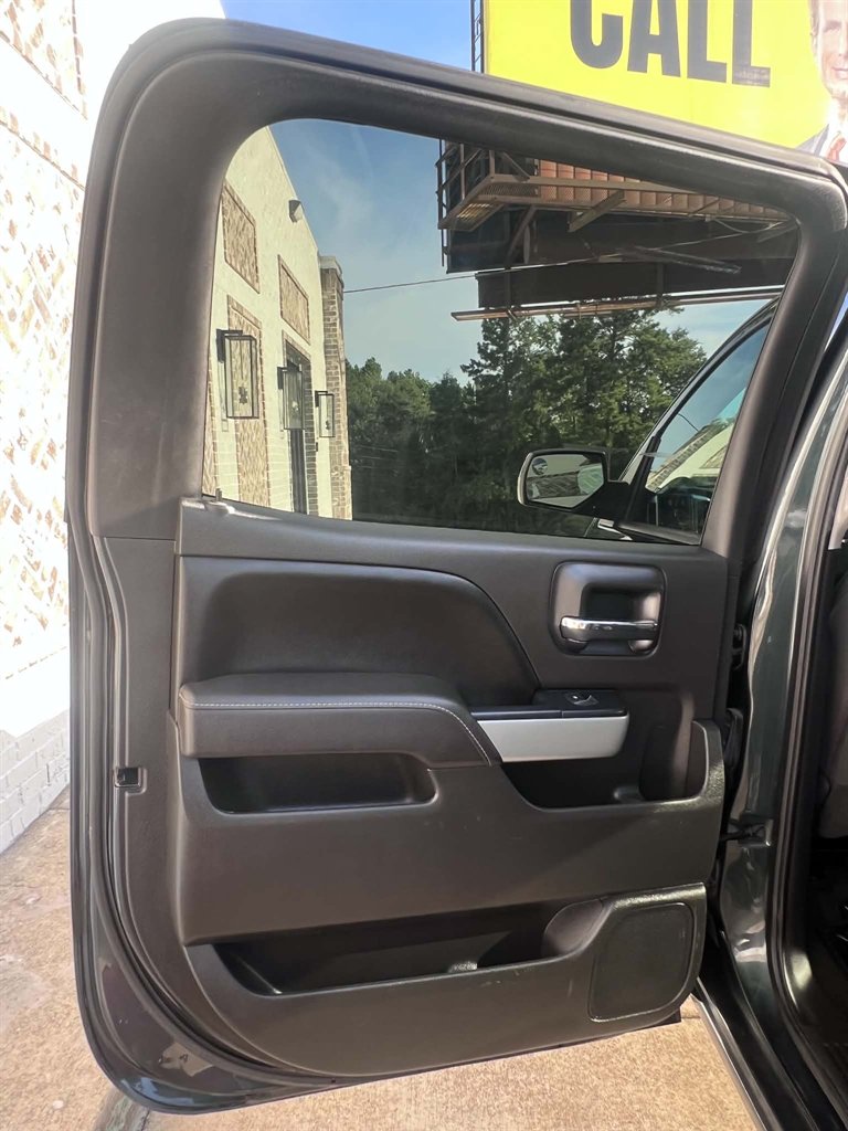 2017 Chevrolet Silverado - $23,900