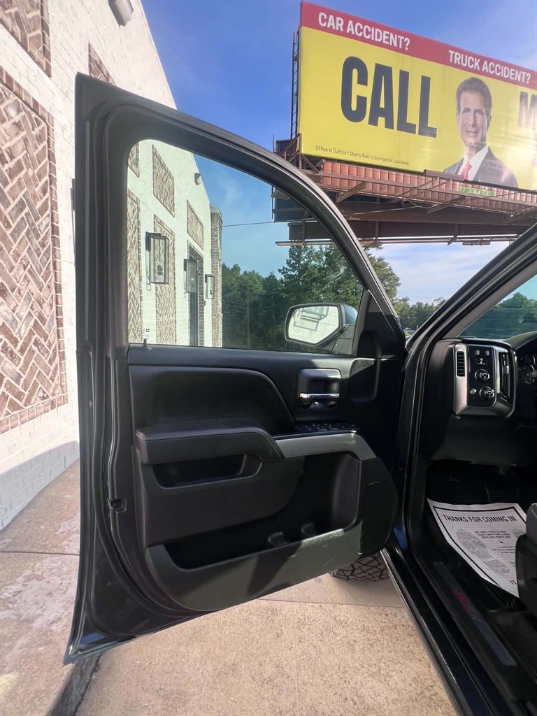 2017 Chevrolet Silverado - $23,900