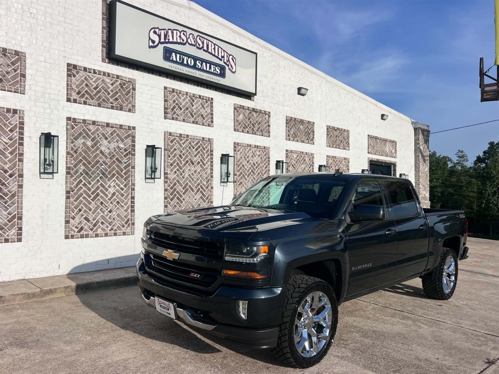 2017 Chevrolet Silverado - $23,900
