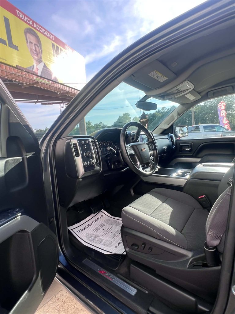 2017 Chevrolet Silverado - $23,900