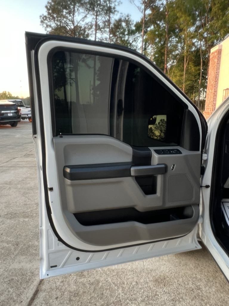 2015 Ford F150 XLT photo