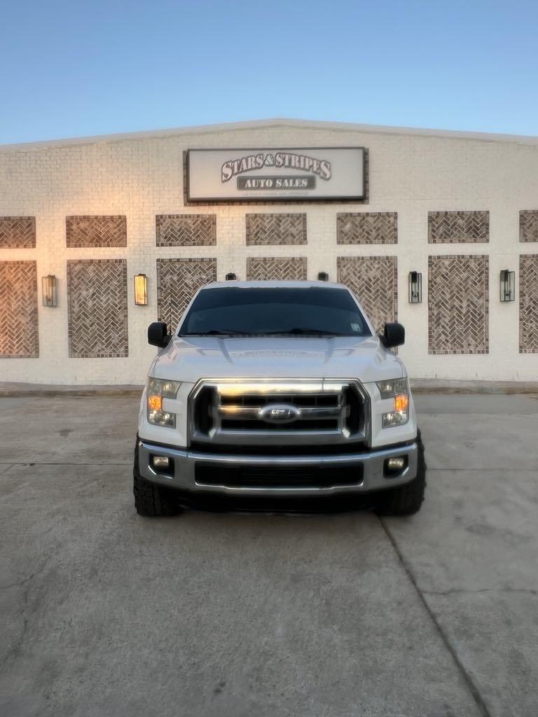 2015 Ford F150 XLT photo