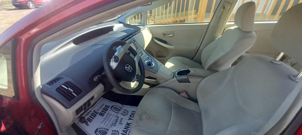 2014 Toyota Prius One photo