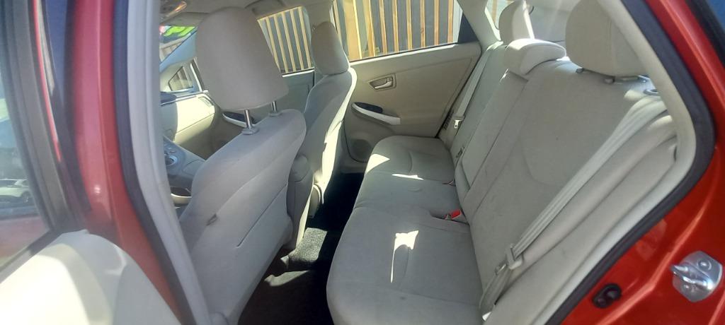 2014 Toyota Prius One photo