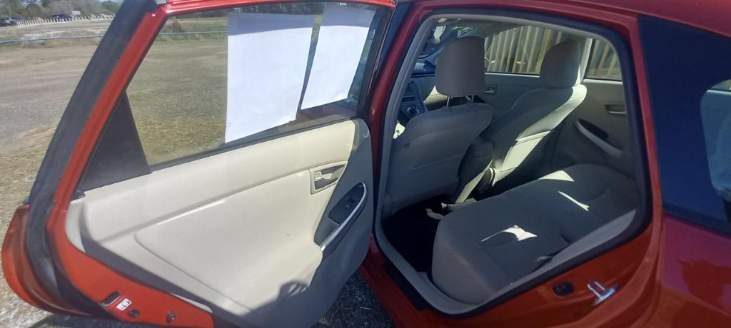 2014 Toyota Prius One photo