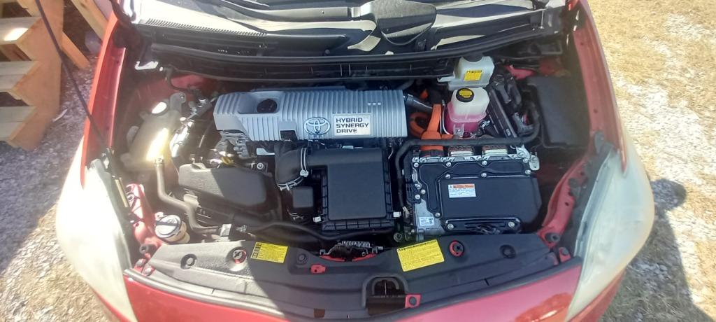 2014 Toyota Prius One photo
