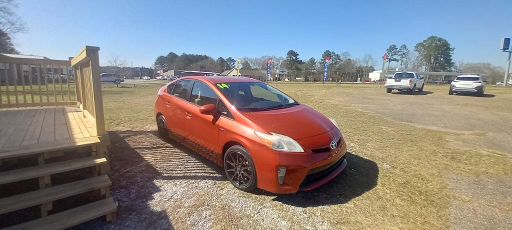 2014 Toyota Prius One photo