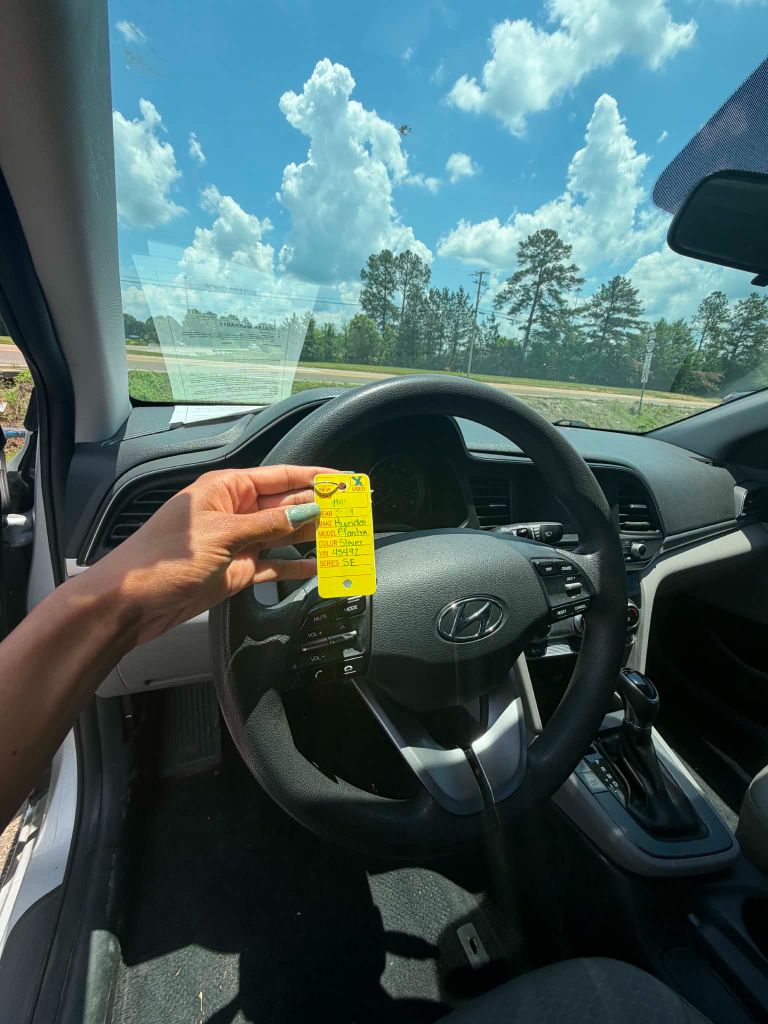 2019 Hyundai Elantra - $10,500