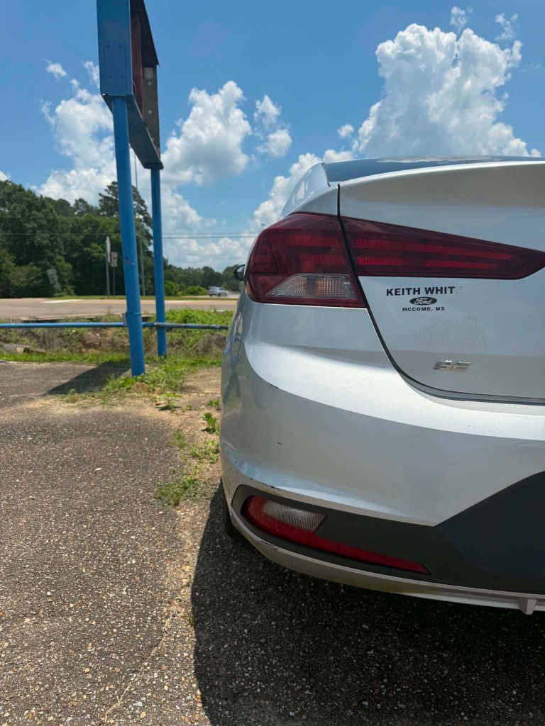 2019 Hyundai Elantra - $10,500