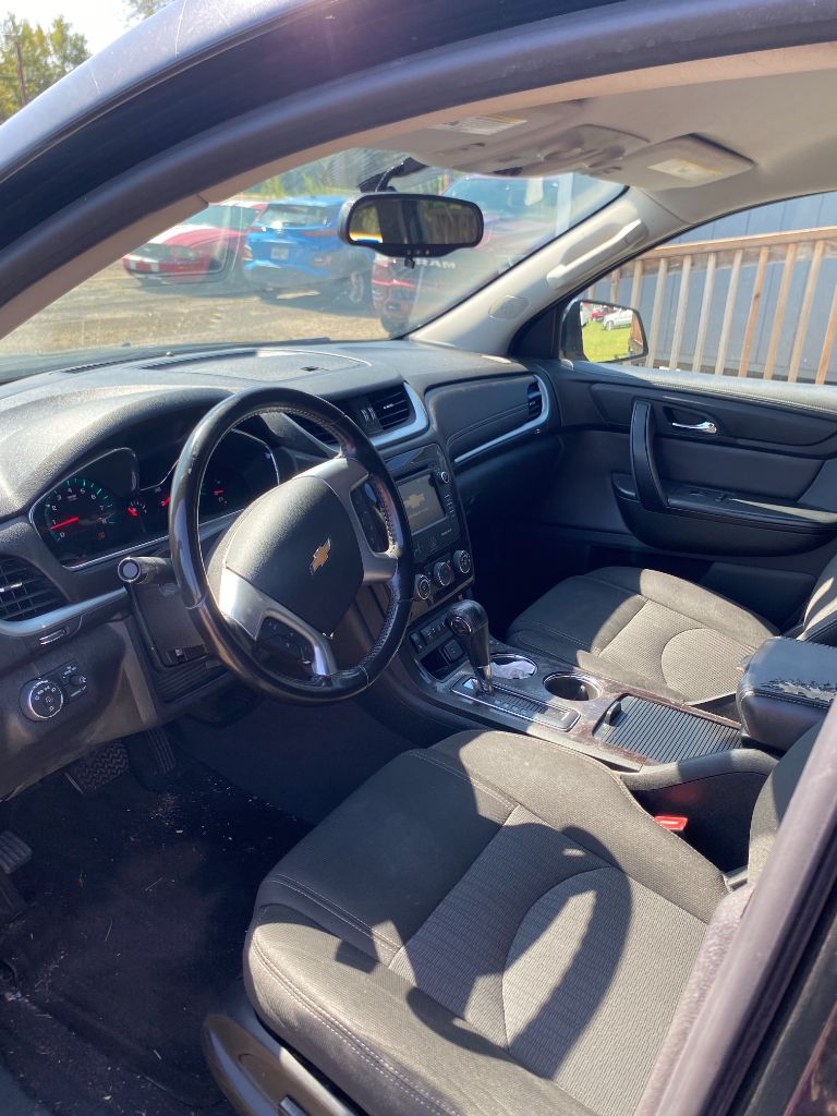 2017 Chevrolet Traverse - $8,700