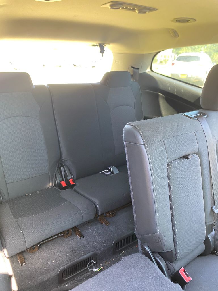2017 Chevrolet Traverse - $8,700