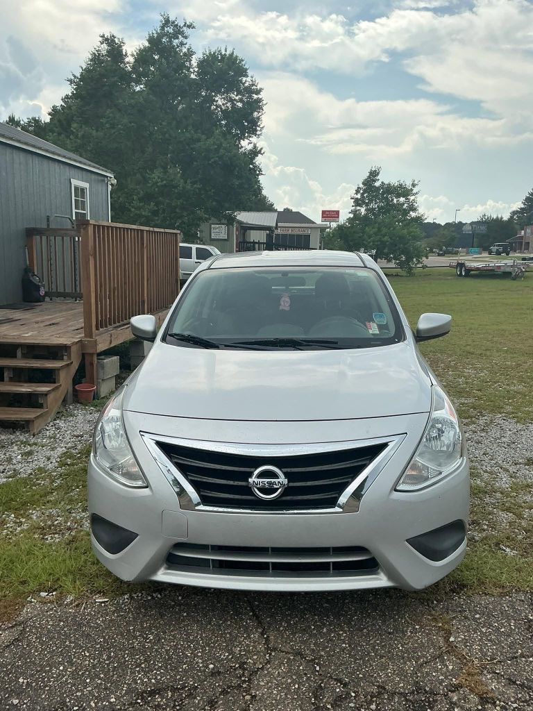 2017 Nissan Versa - $8,500