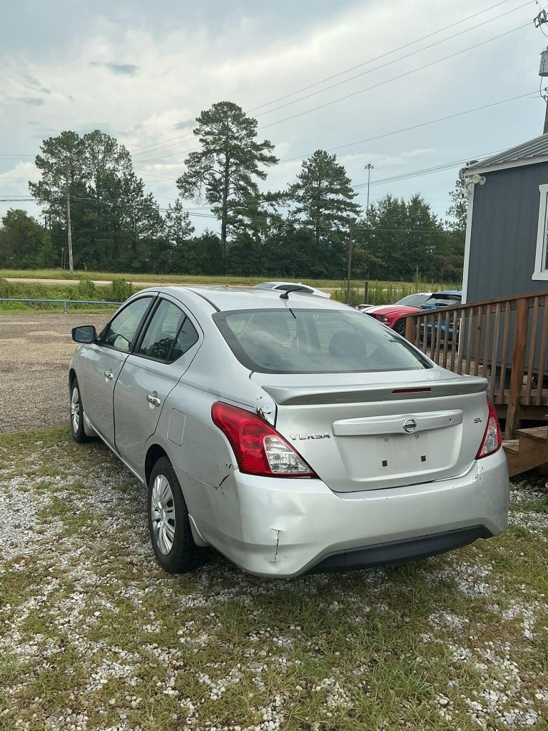 2017 Nissan Versa - $8,500