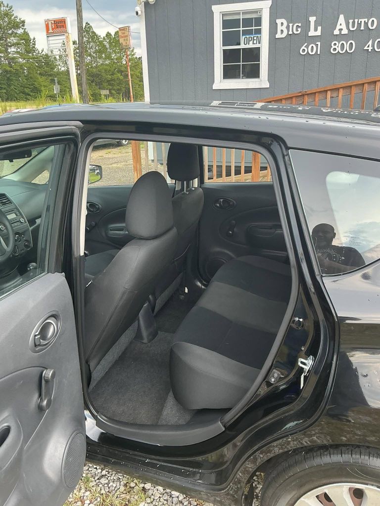 2015 Nissan Versa - $7,500