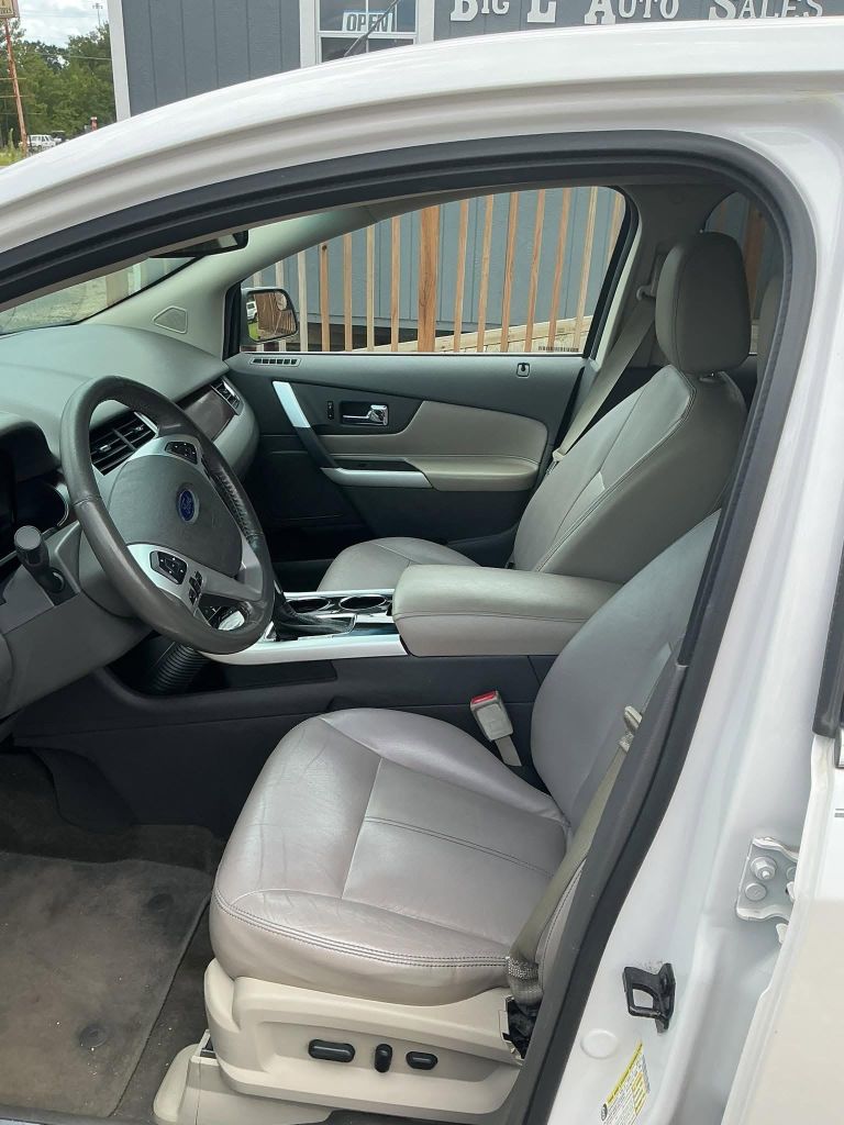 2013 Ford Edge - $9,995