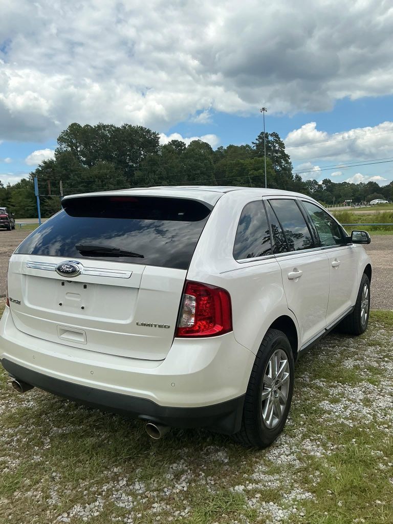 2013 Ford Edge - $9,995