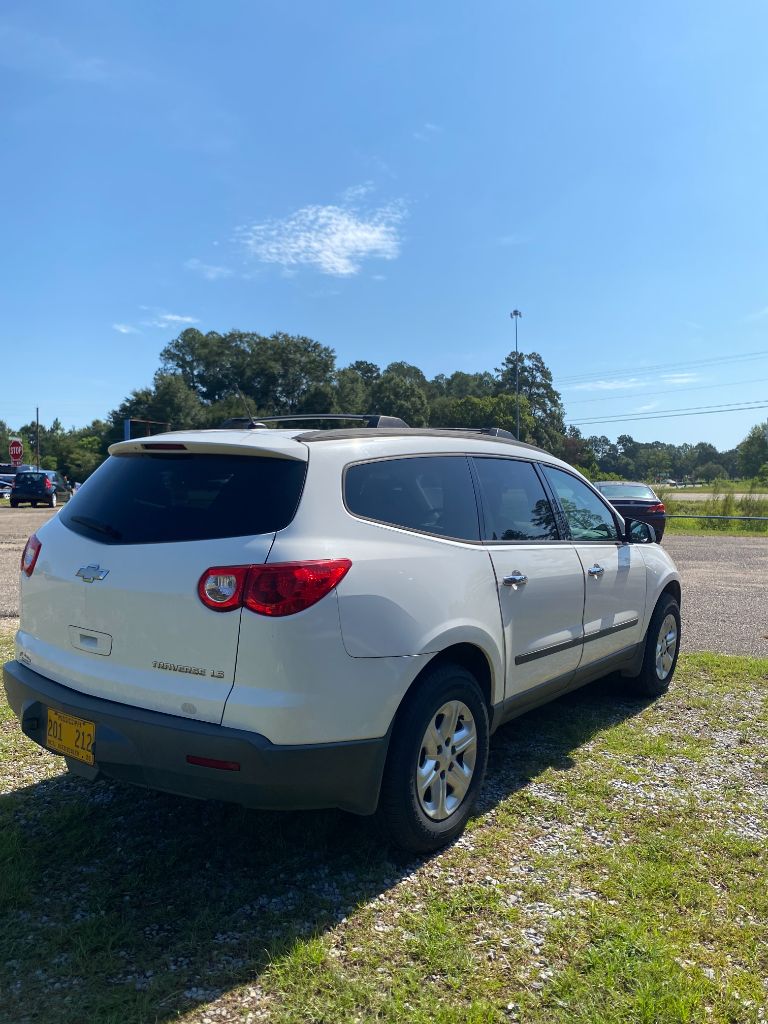 2012 Chevrolet Traverse - $7,500