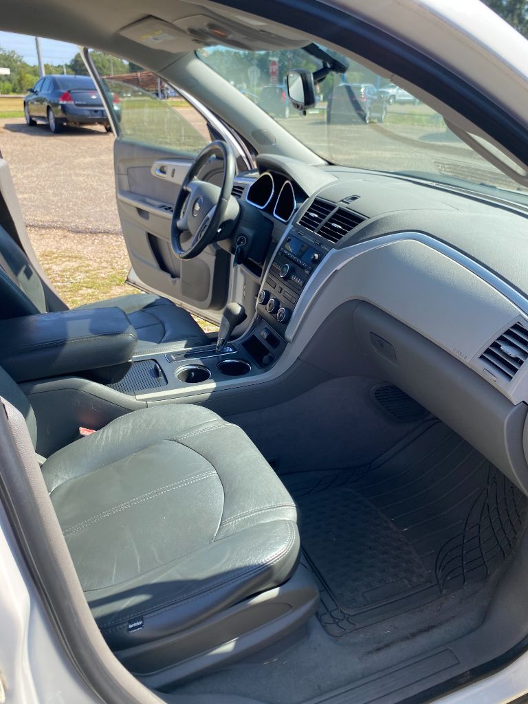 2012 Chevrolet Traverse - $7,500