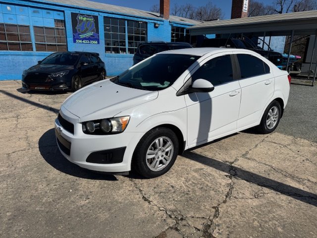 2015 Chevrolet Sonic LT photo