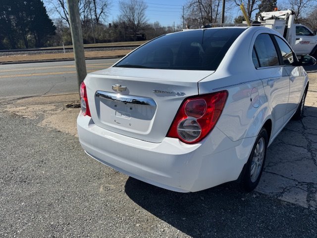 2015 Chevrolet Sonic LT photo