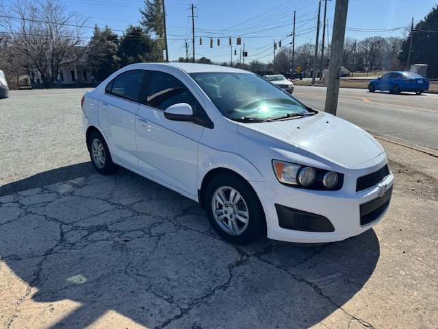 2015 Chevrolet Sonic LT photo