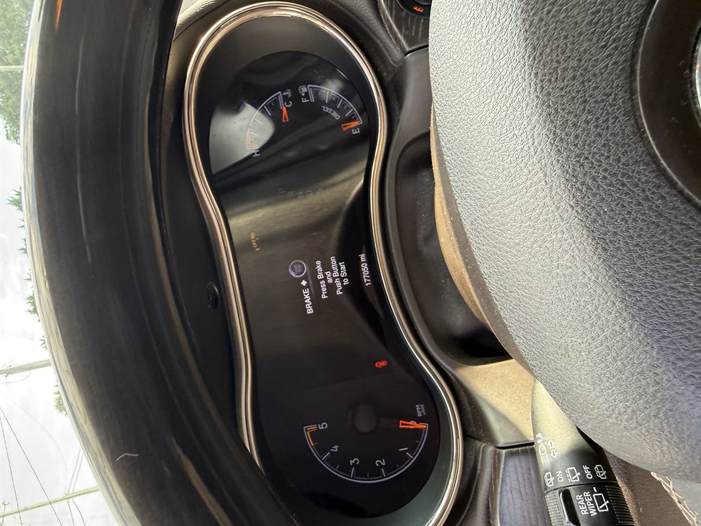 2014 Jeep Cherokee - $10,500