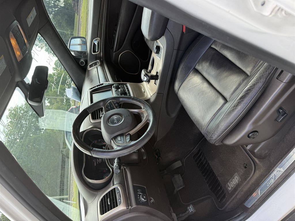 2014 Jeep Cherokee - $10,500