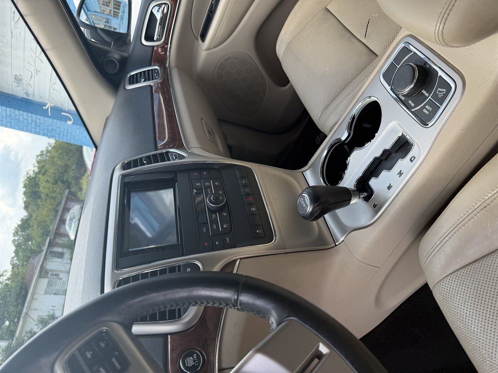 2011 Jeep Cherokee - $7,450
