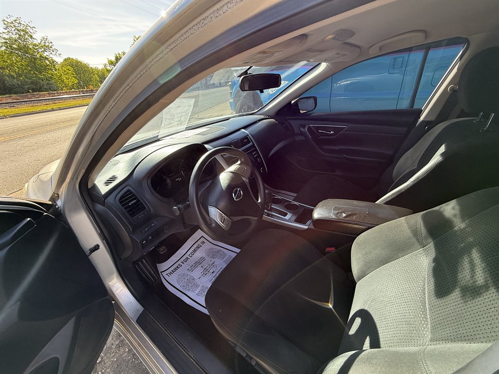 2015 Nissan Altima - $5,995