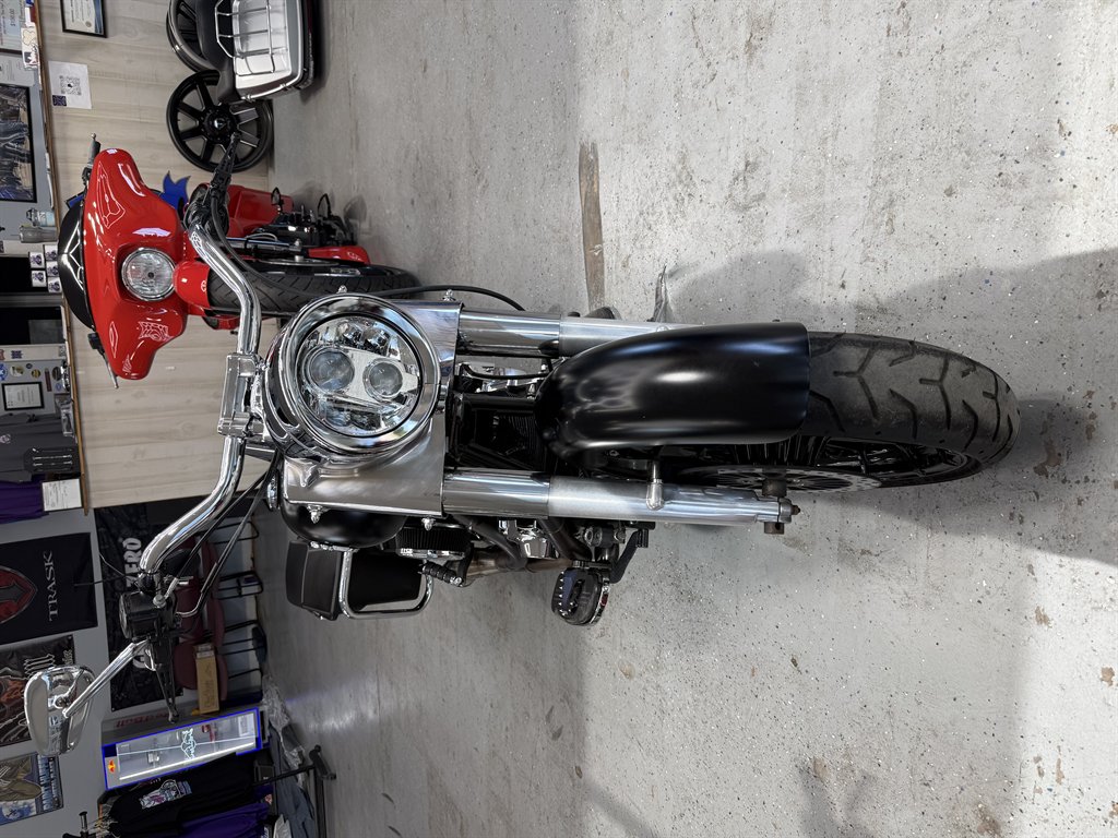 2007 Harley Davidson Road King - $7,195