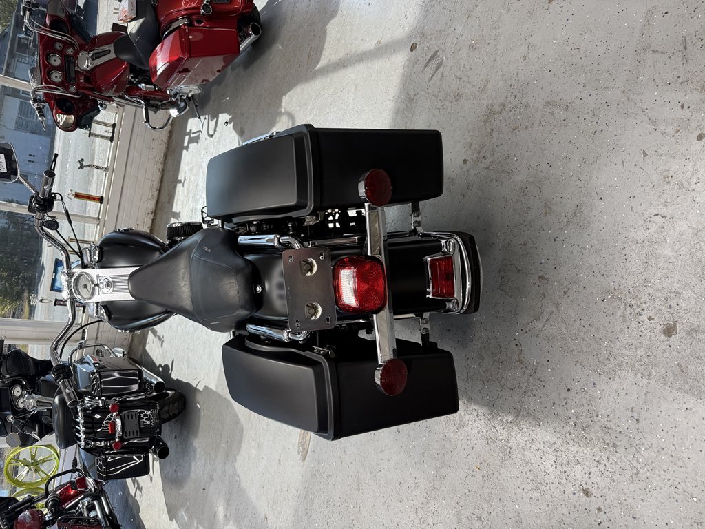 2007 Harley Davidson Road King - $7,195
