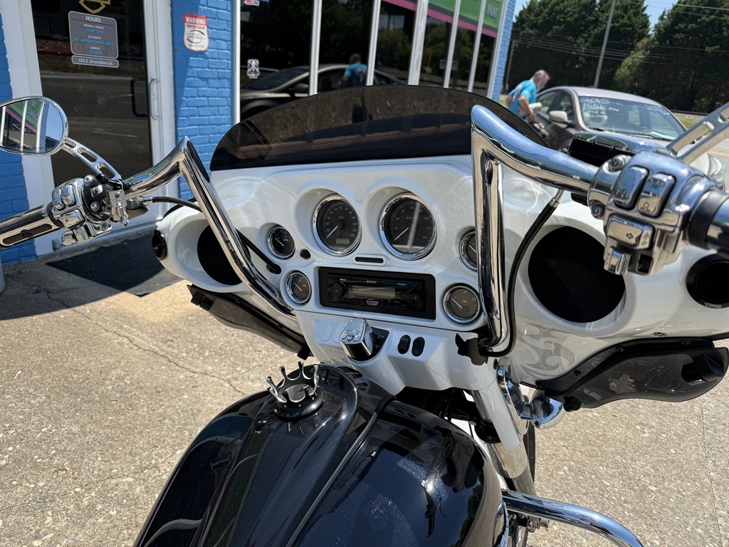 2013 Harley Davidson Ultra Limited  - $8,500