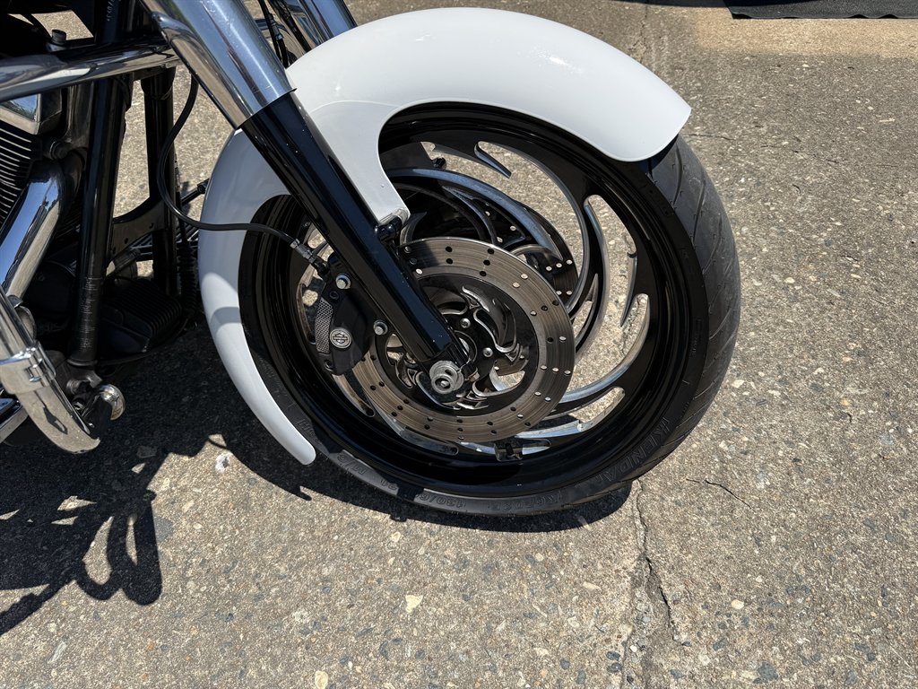 2013 Harley Davidson Ultra Limited  - $8,500
