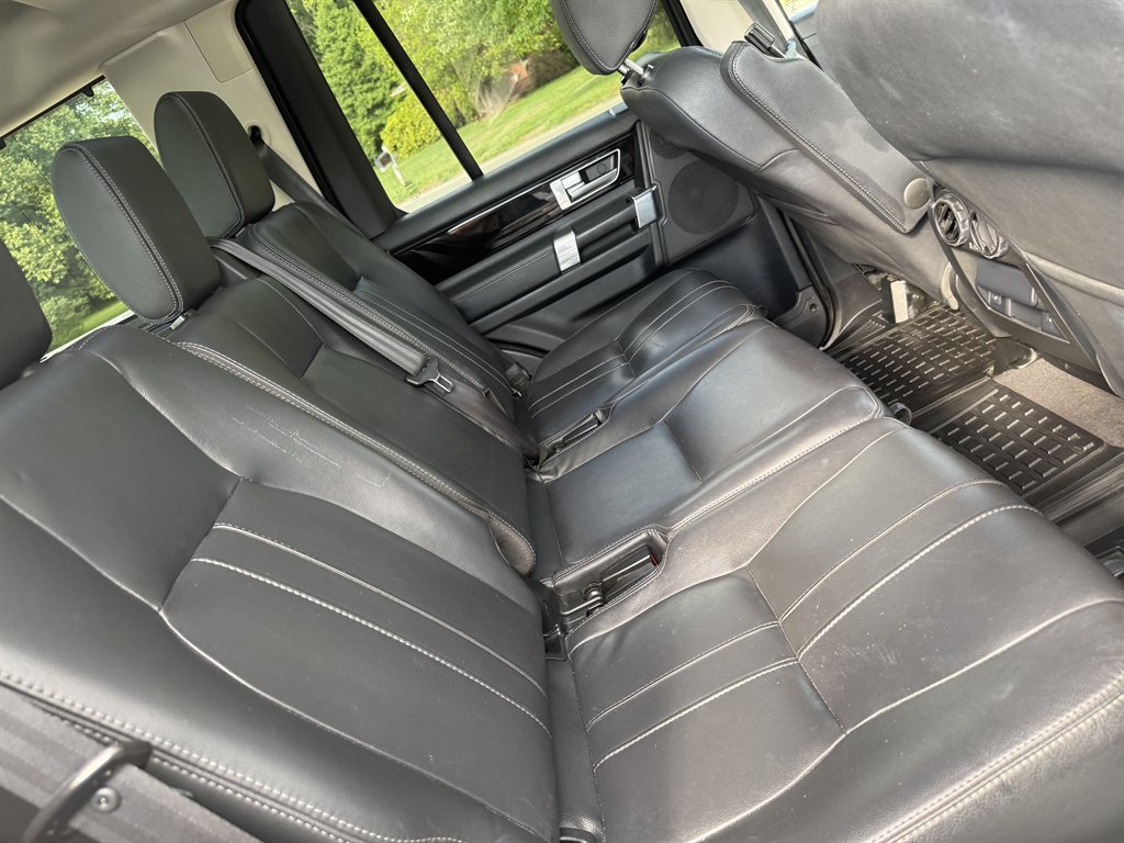 2016 Land Rover LR4 - $10,500