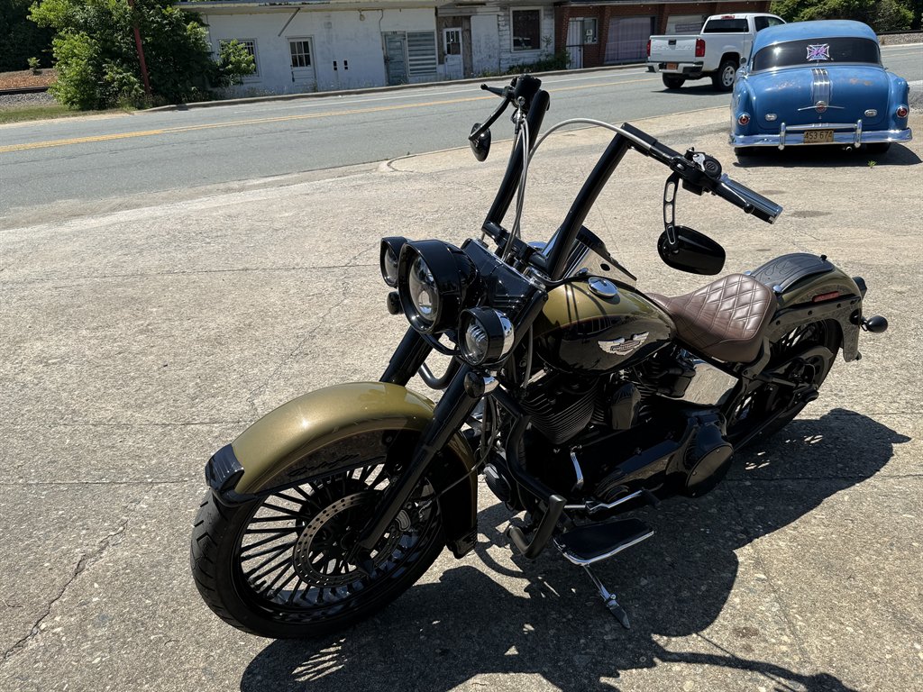 2007 Harley-Davidson FLSTN Softail Deluxe - $11,500