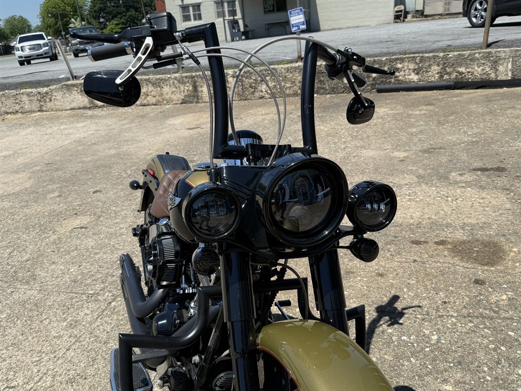 2007 Harley-Davidson FLSTN Softail Deluxe - $11,500