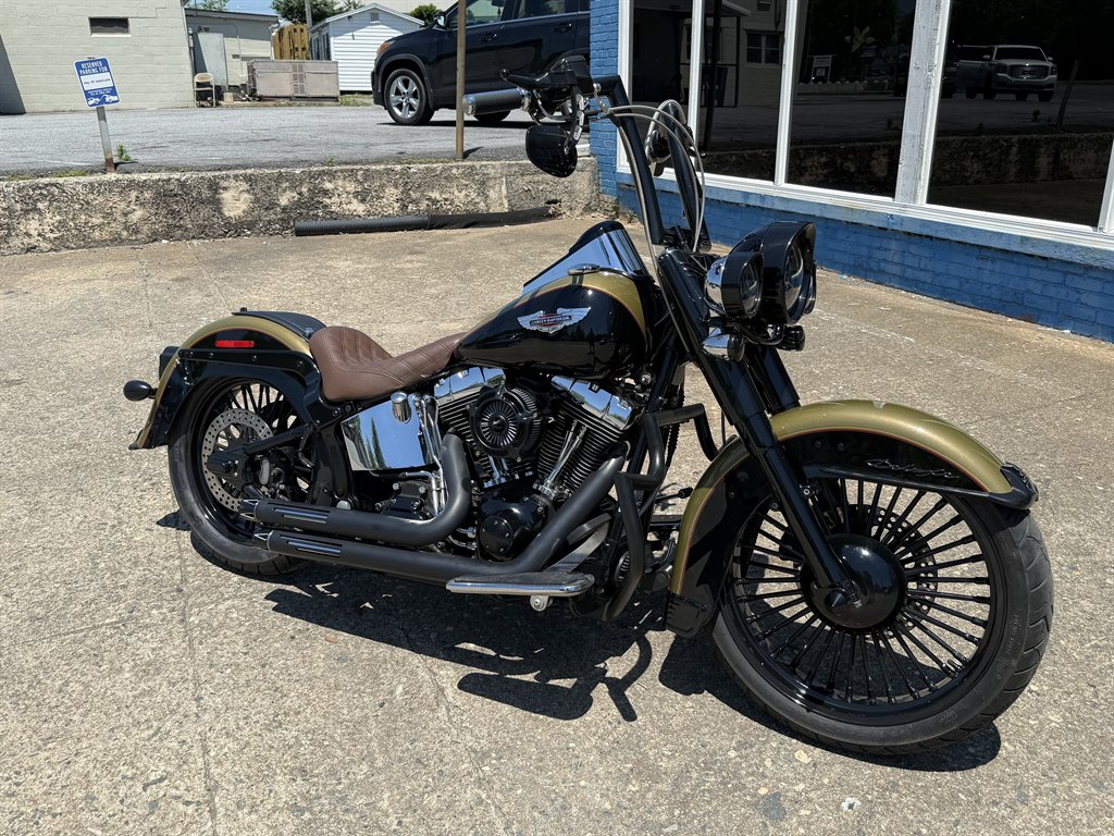 2007 Harley-Davidson FLSTN Softail Deluxe - $11,500