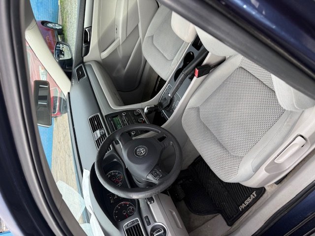 2013 Volkswagen Passat - $6,500