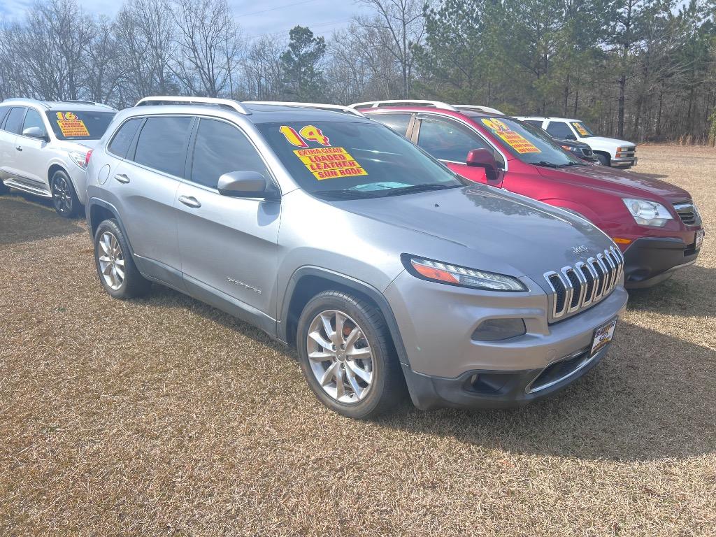 2014 Jeep Cherokee - $12,000