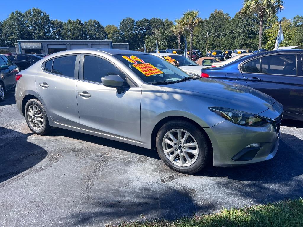 2014 MAZDA MAZDA3 - $10,500
