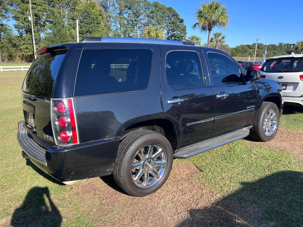 2013 GMC Yukon - $13,900