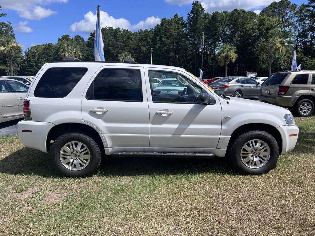 2005 Mercury Mariner - $8,400