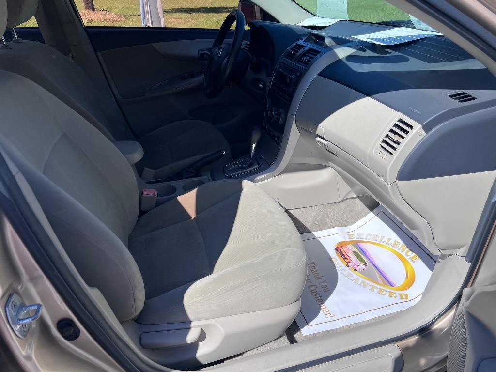 2012 Toyota Corolla - $11,800