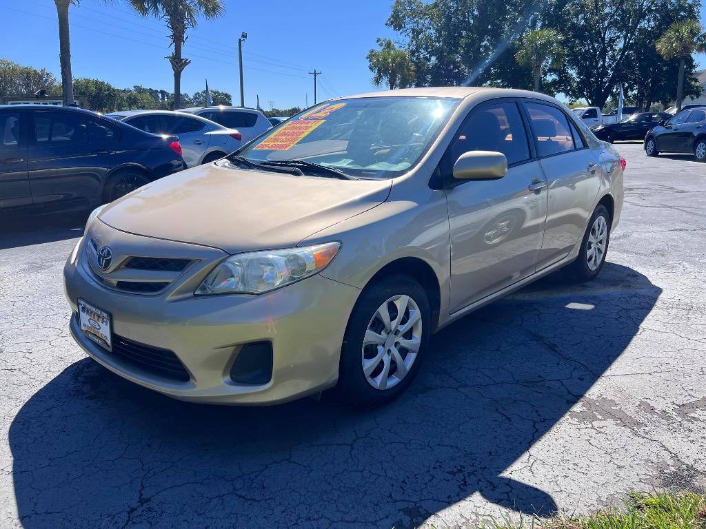 2012 Toyota Corolla - $11,800